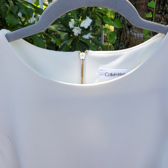 Dress - Picture 5 of 9